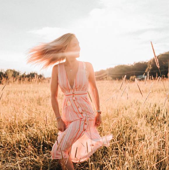 Meet your Posher, Ariella - Picture 1 of 1